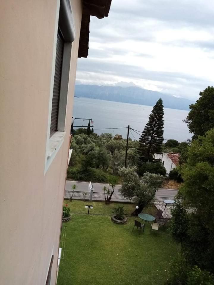 Aggeliki * Nikiana